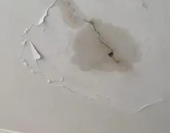 南京阳台漏水维修公司分享下屋面防水工程质量问题原因分析